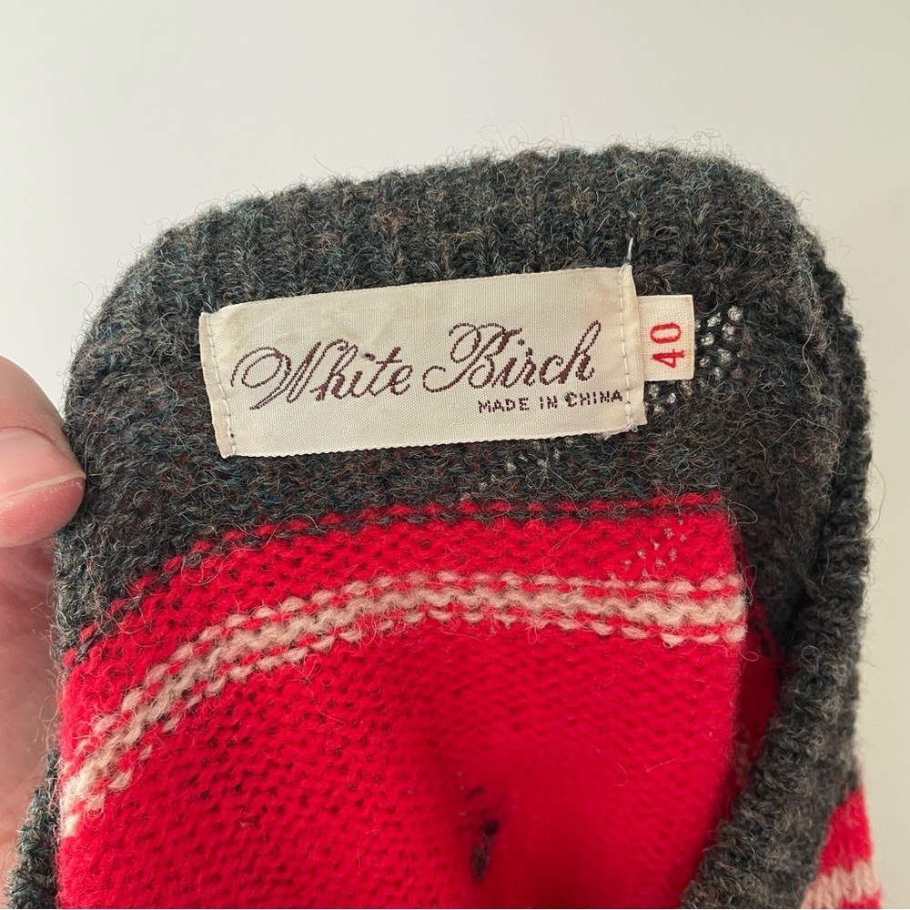 Vintage 100% Shetland Wool Christmas Sweater Red and Grey Size Medium - Picture 5 of 7